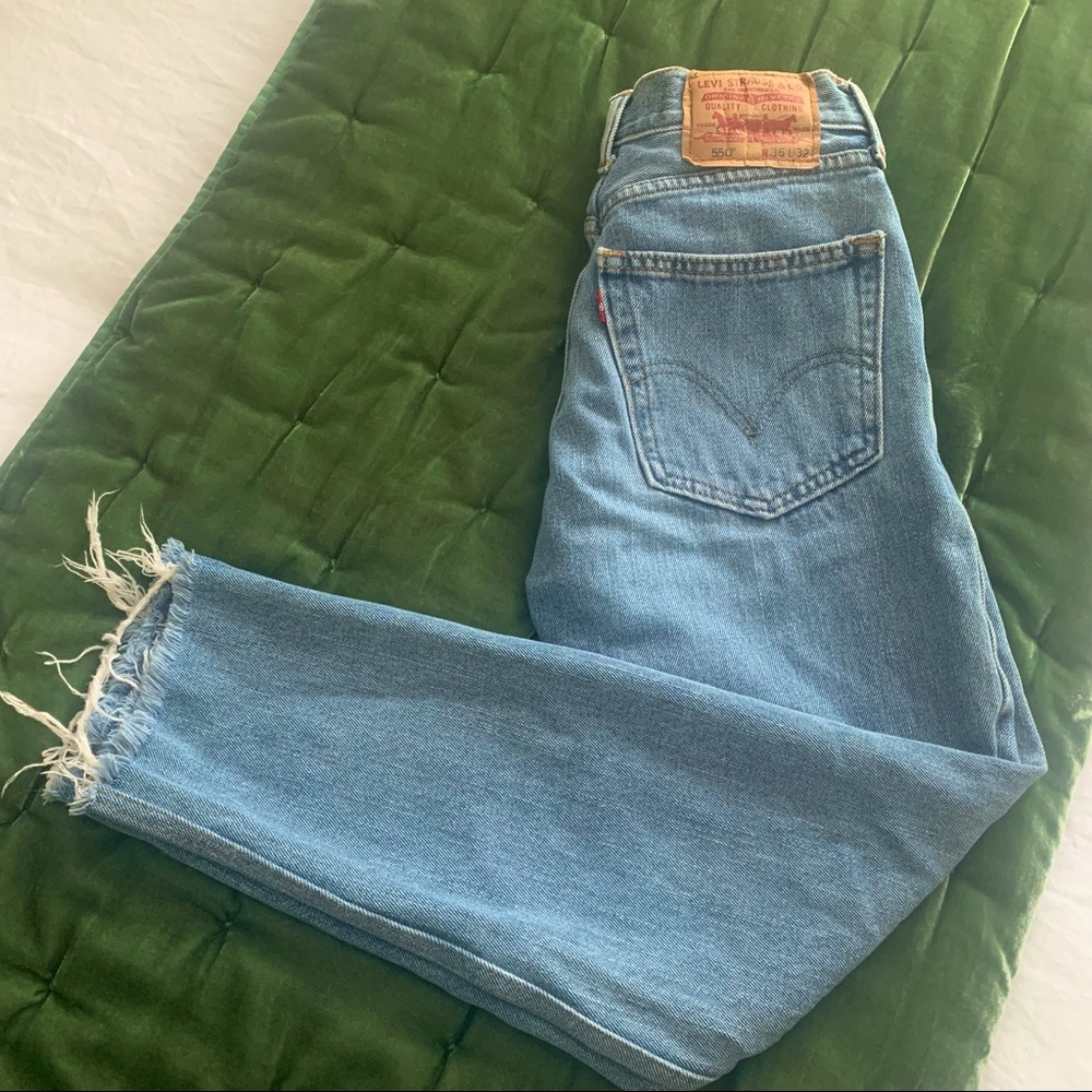 Vintage Levi’s 505 Relaxed Fit High Waisted 26/27